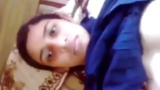 ඇය ලිංගිකව එක්වන්නේ කැමැත්තෙනි.