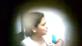 කොල්ලට කෙලවන්න.